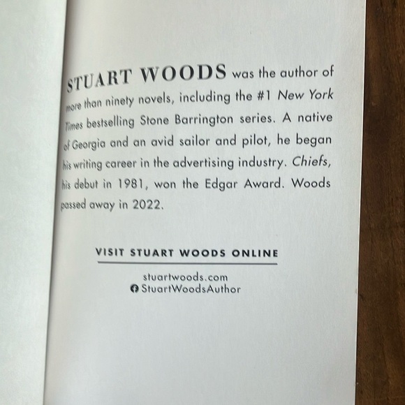 Books: Stuart Woods 2 novel Set - Black Dog & A Safe House - Picture 6 of 8